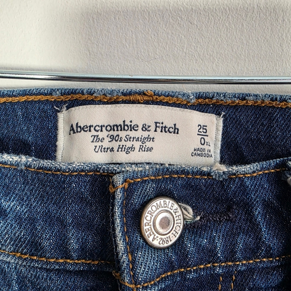 Abercrombie & Fitch 90s Straight Ultra High Rise Jeans Size 25 Curve Love - Picture 7 of 10